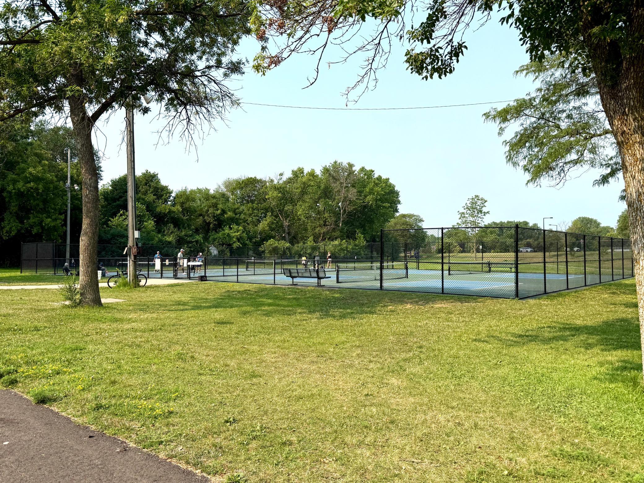 301 7th Street W Unit: 2402