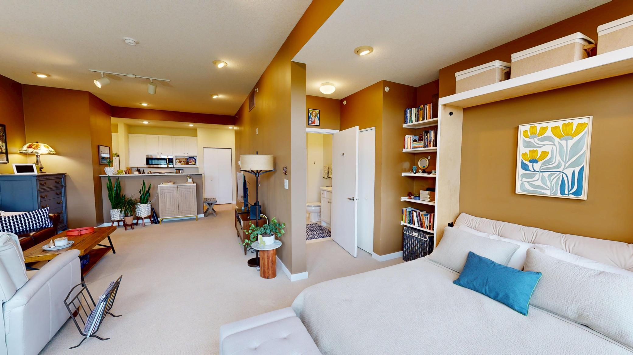 301 7th Street W Unit: 2402