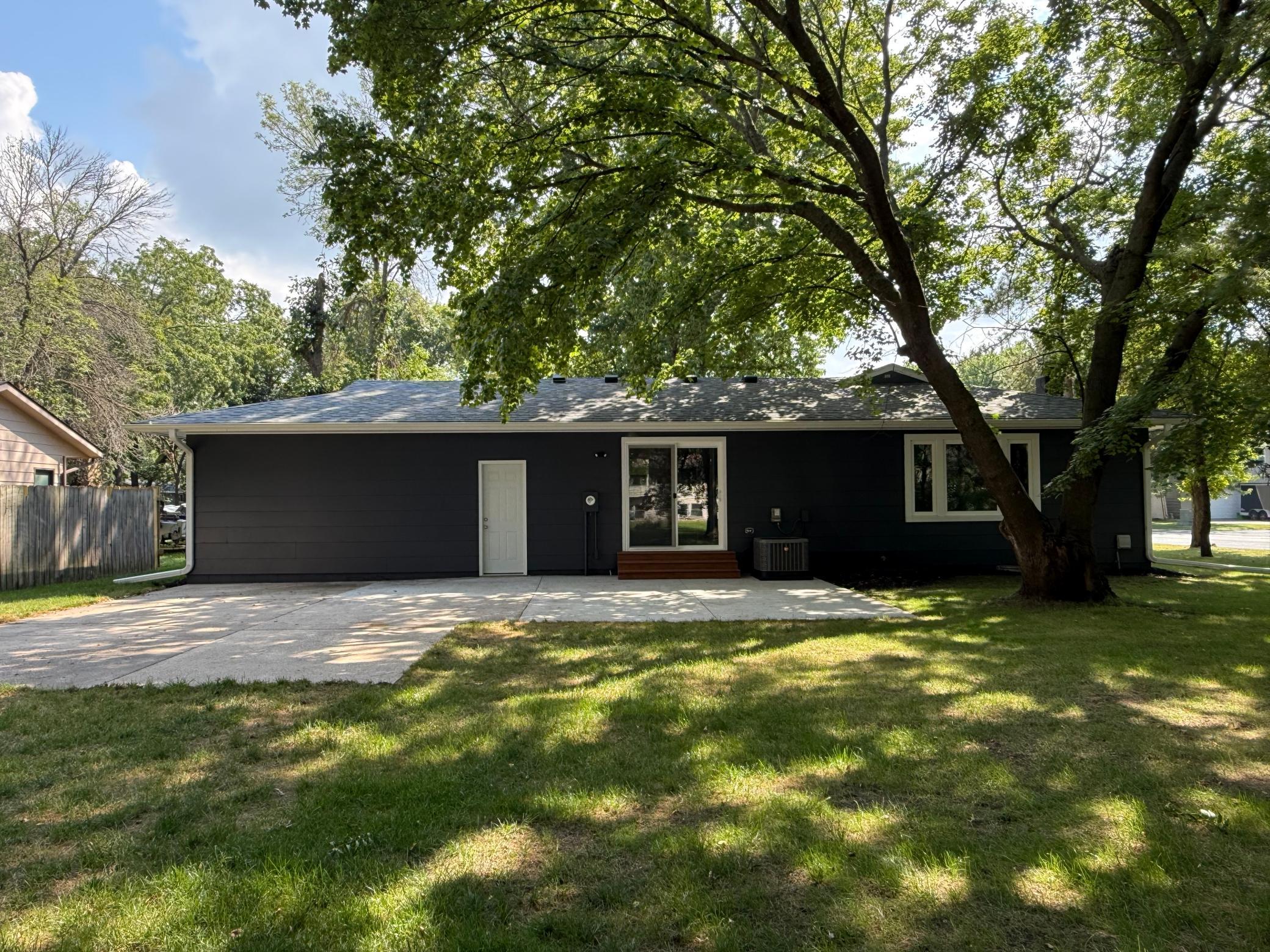 420 Livingston Court