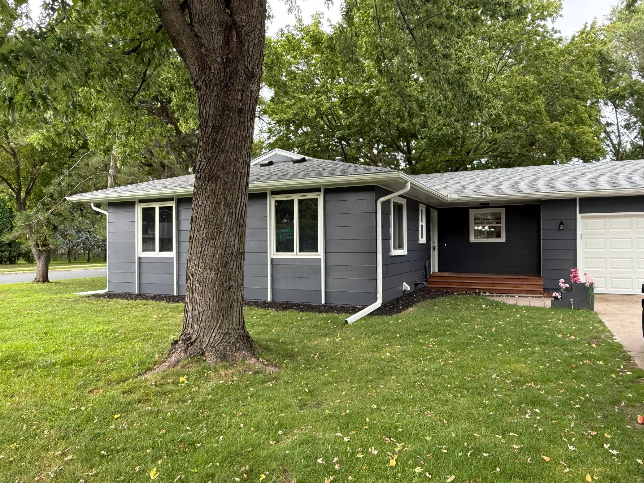 420 Livingston Court