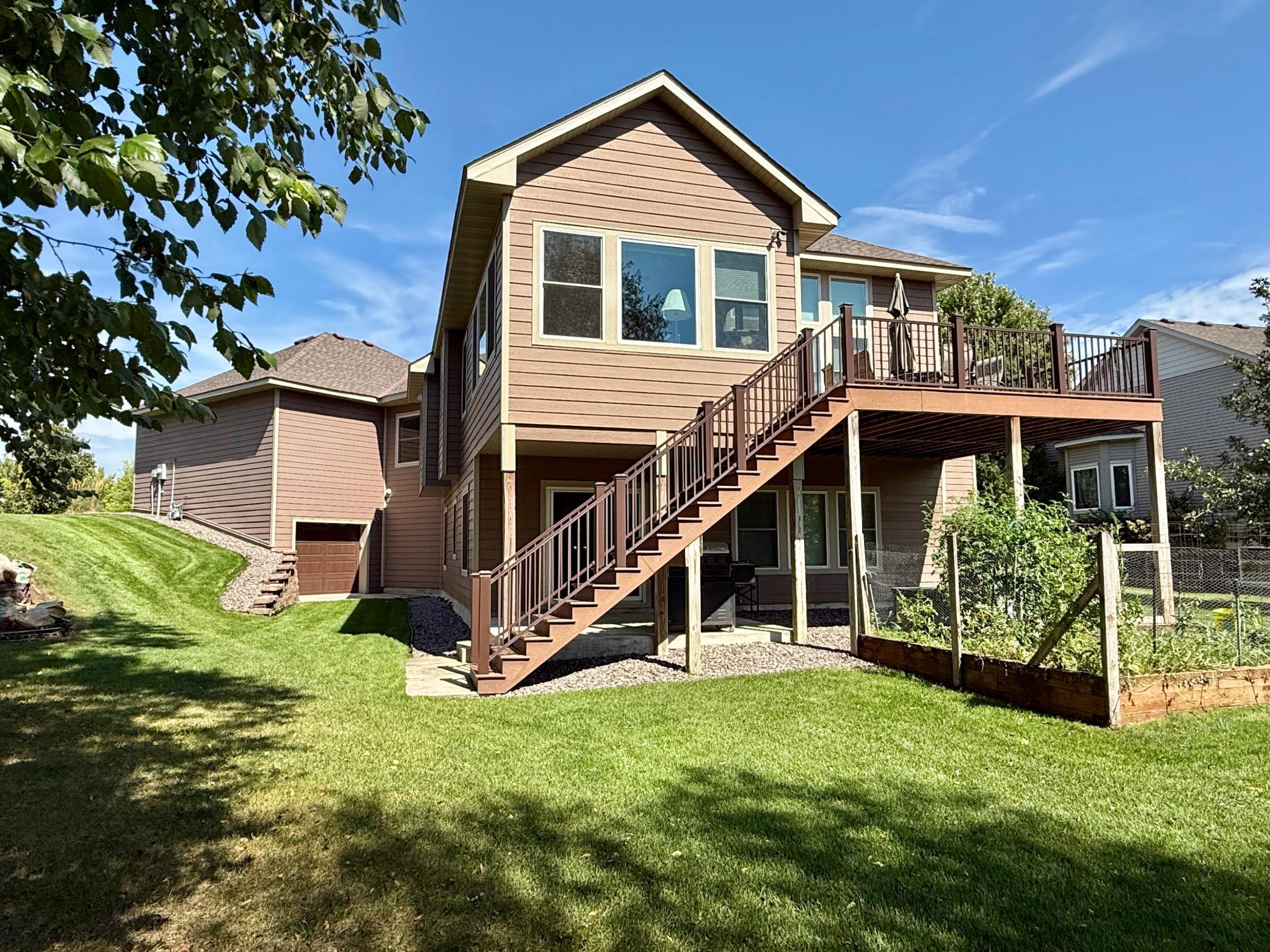 1614 Quie Lane