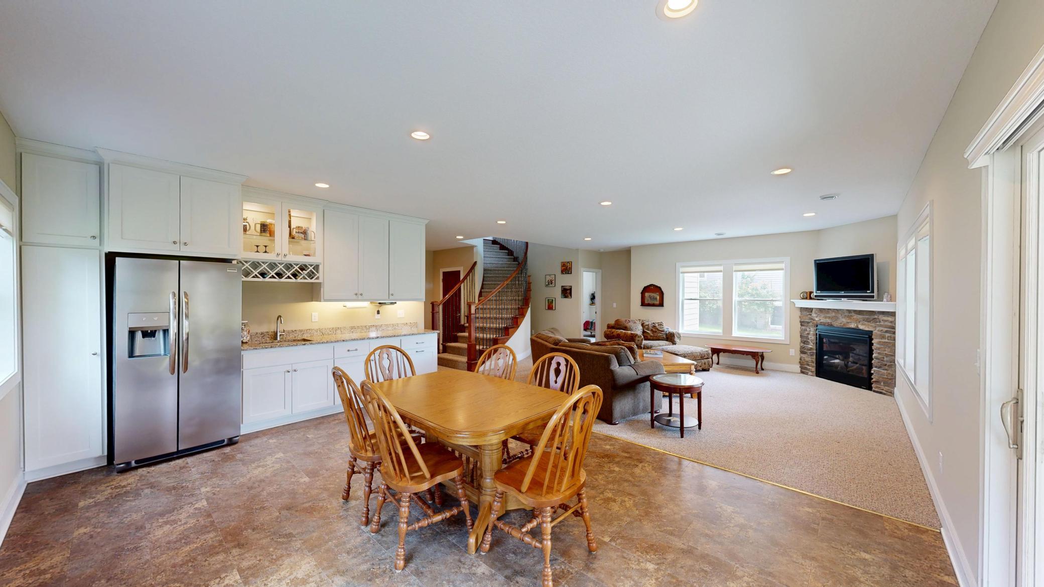 1614 Quie Lane