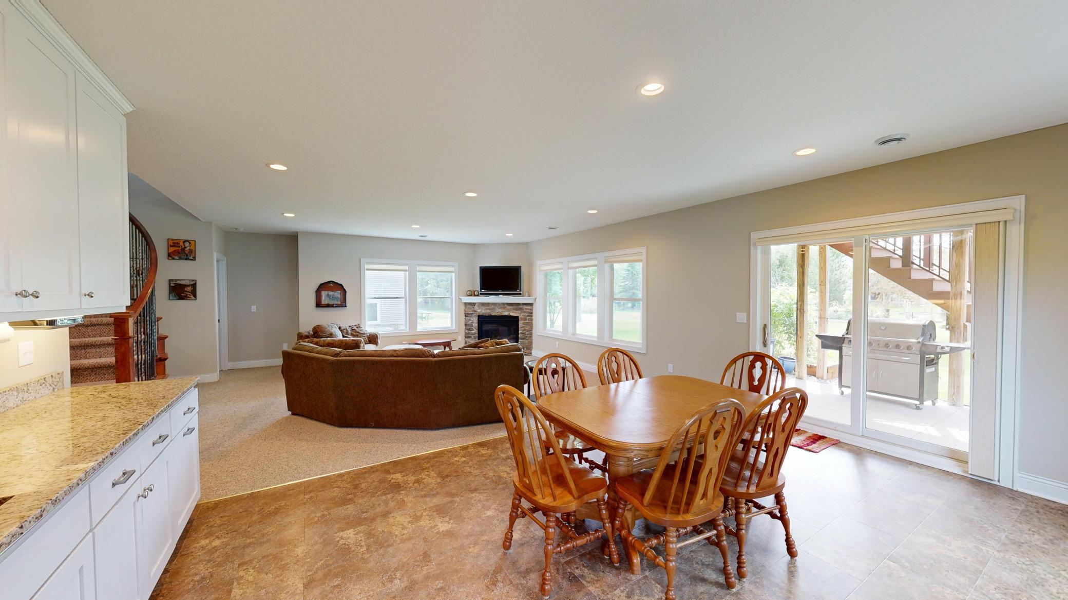 1614 Quie Lane