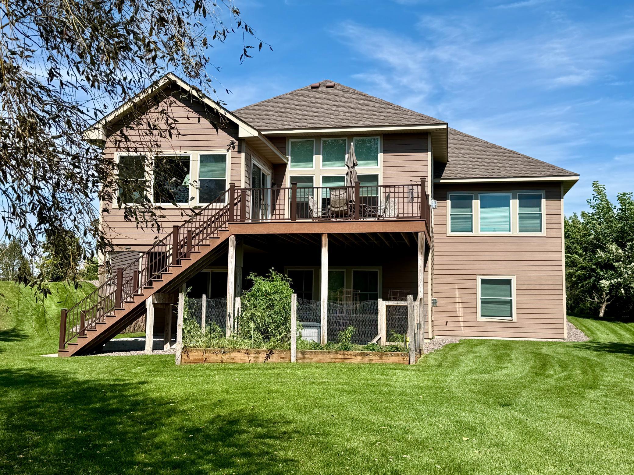 1614 Quie Lane