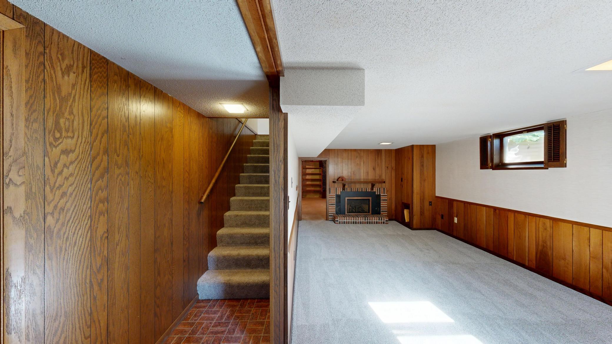 1211 Archibald Court