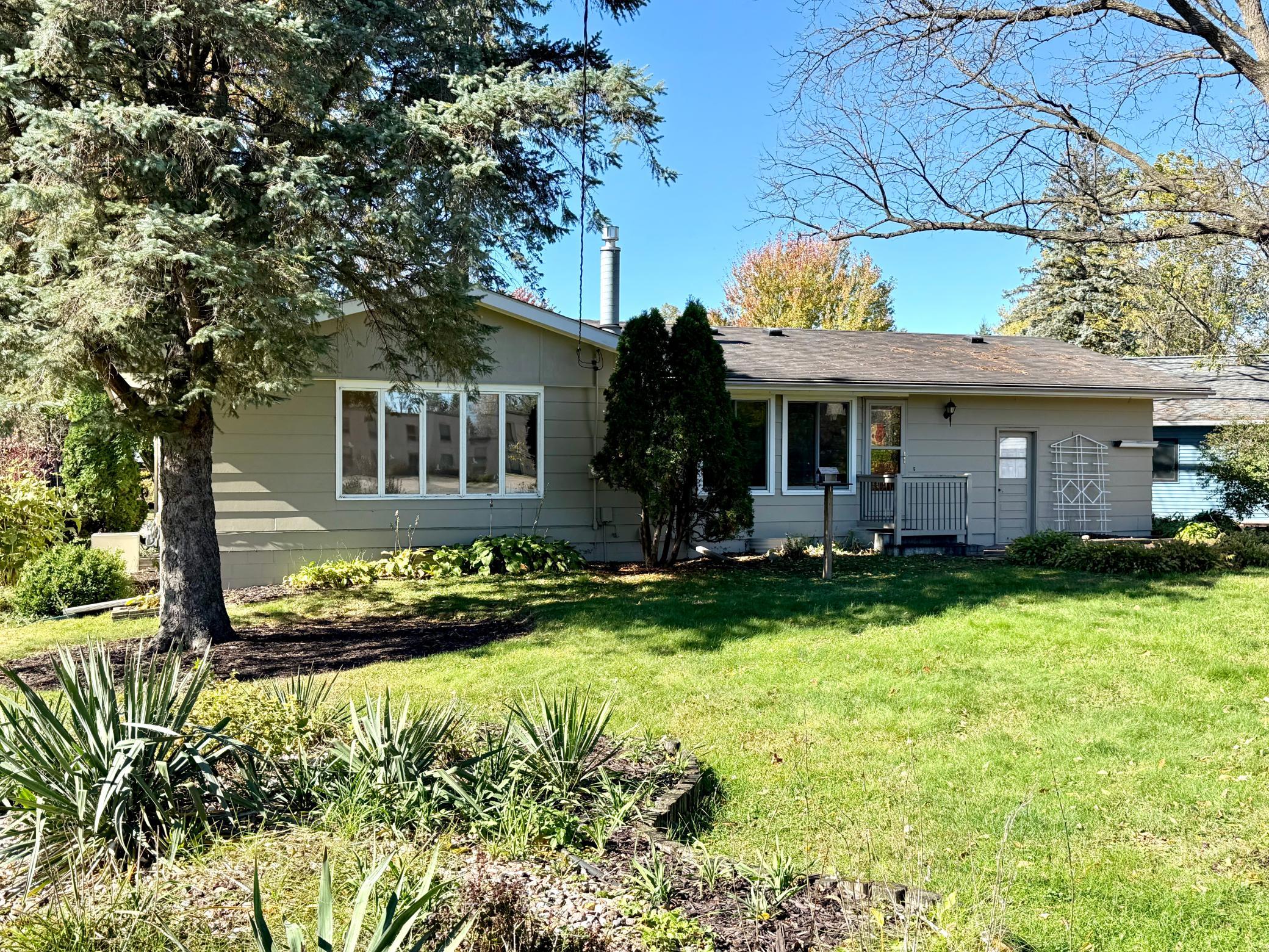 1211 Archibald Court