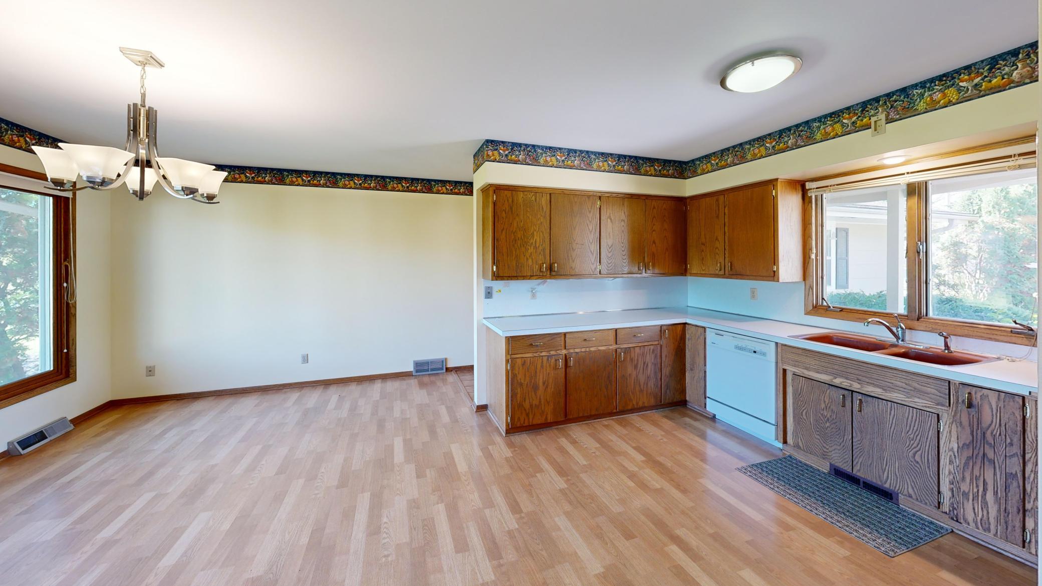 1211 Archibald Court