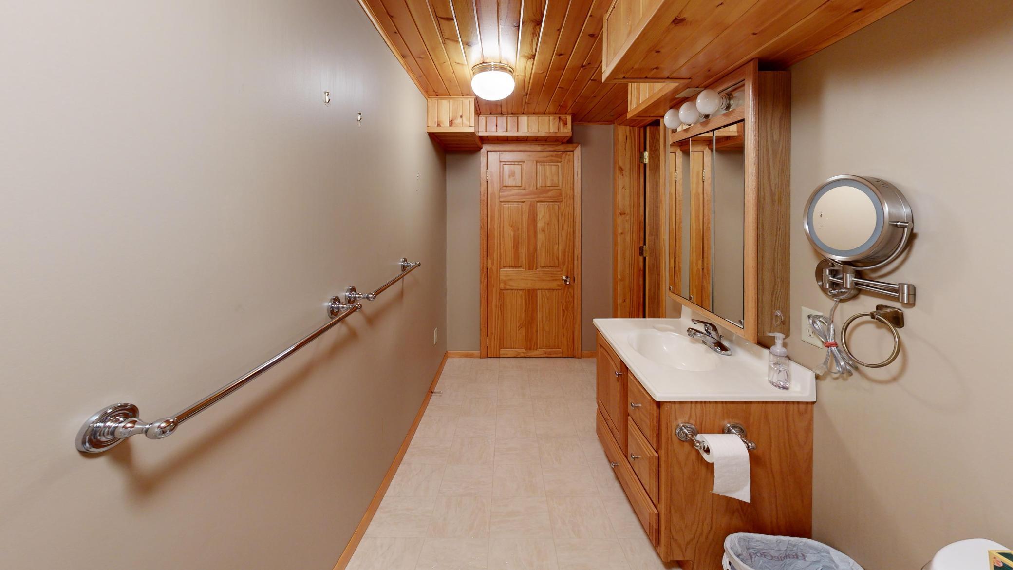 1211 Archibald Court