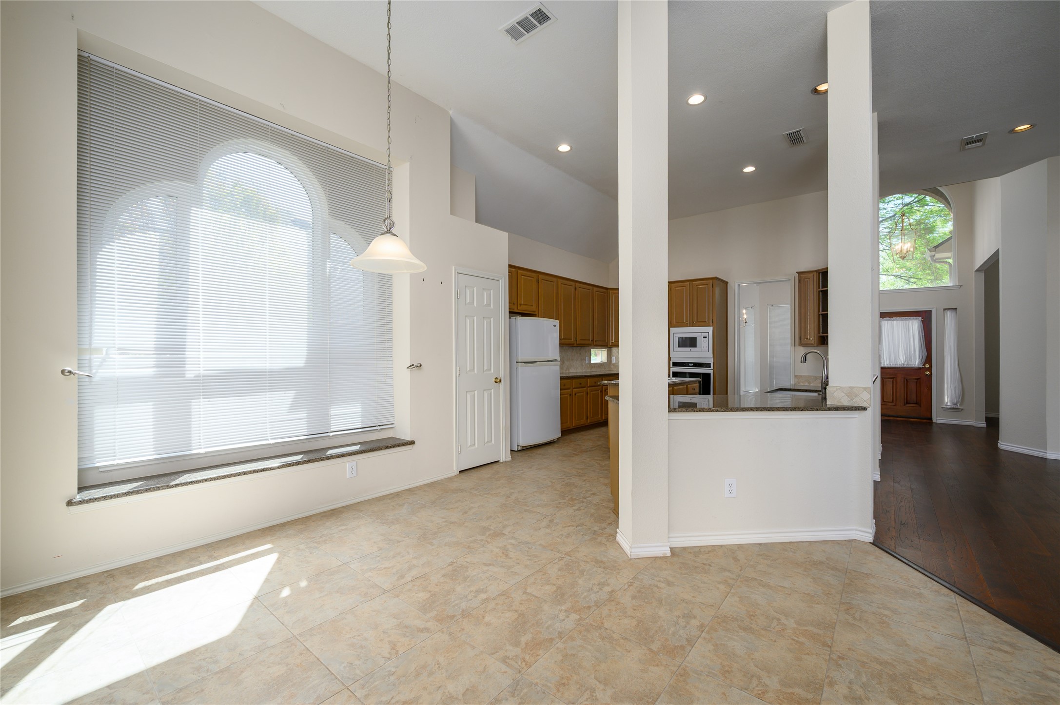 2449 London Drive