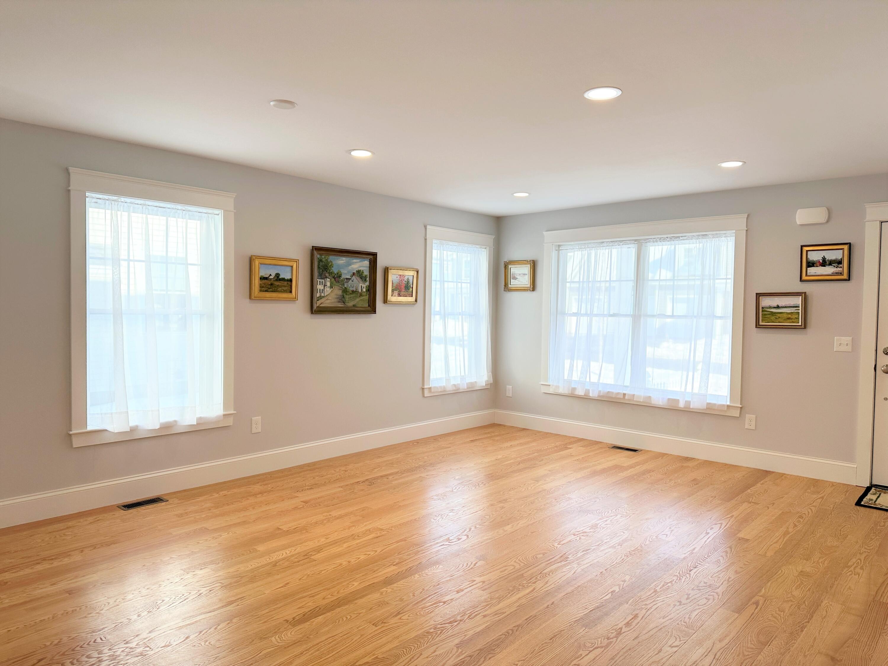 17 Webhannet Place, 11
