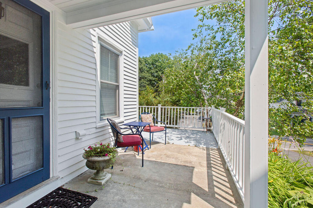 102 Old Pool Road