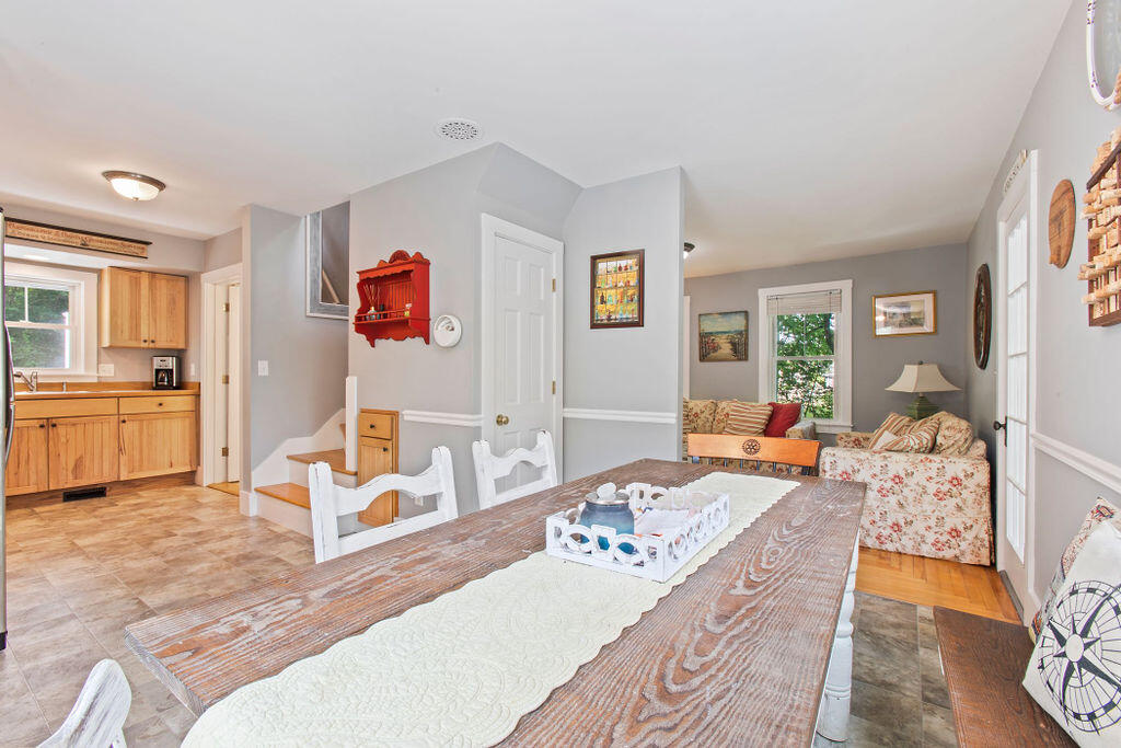 102 Old Pool Road