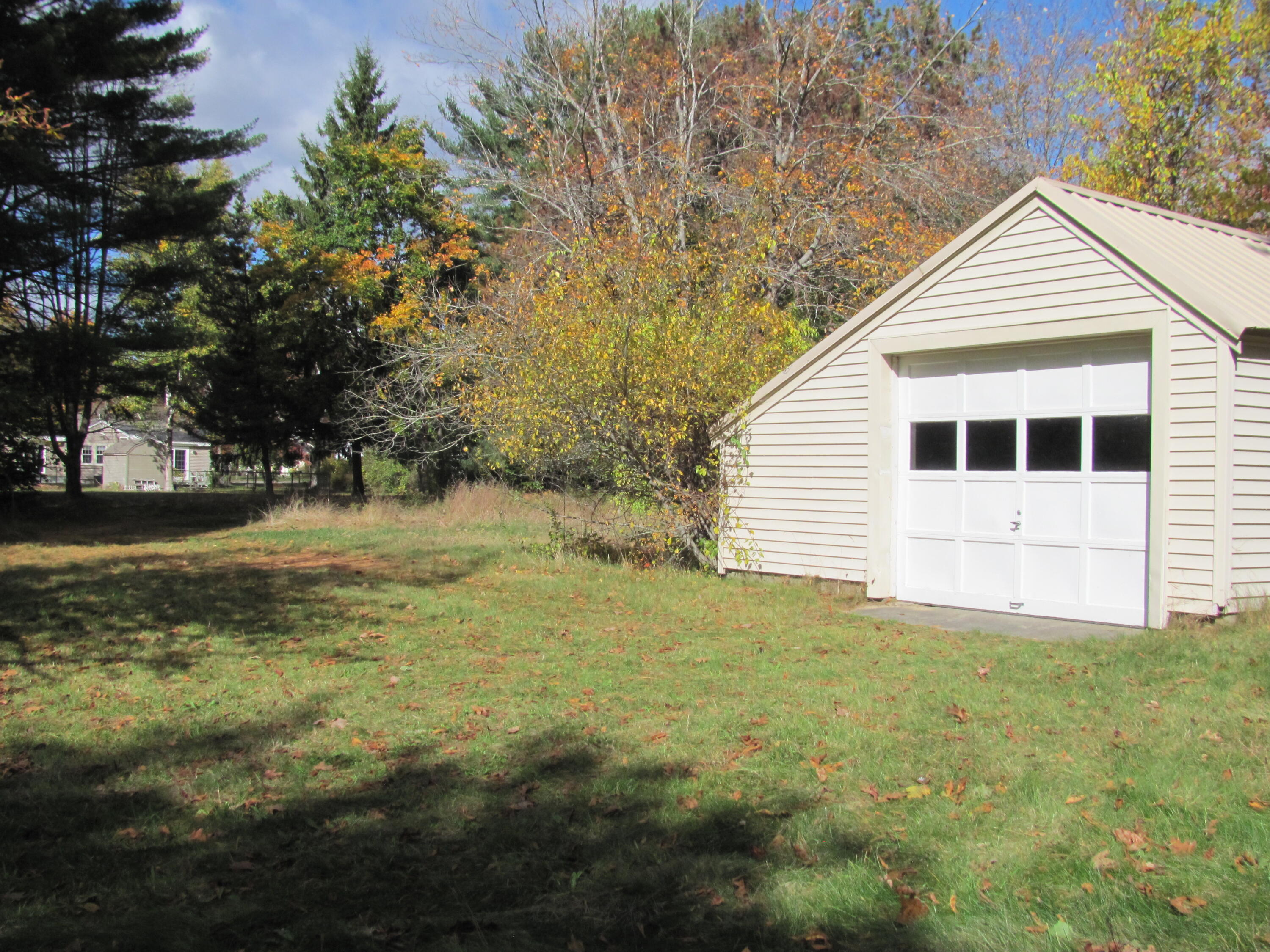 11 Colonial Drive