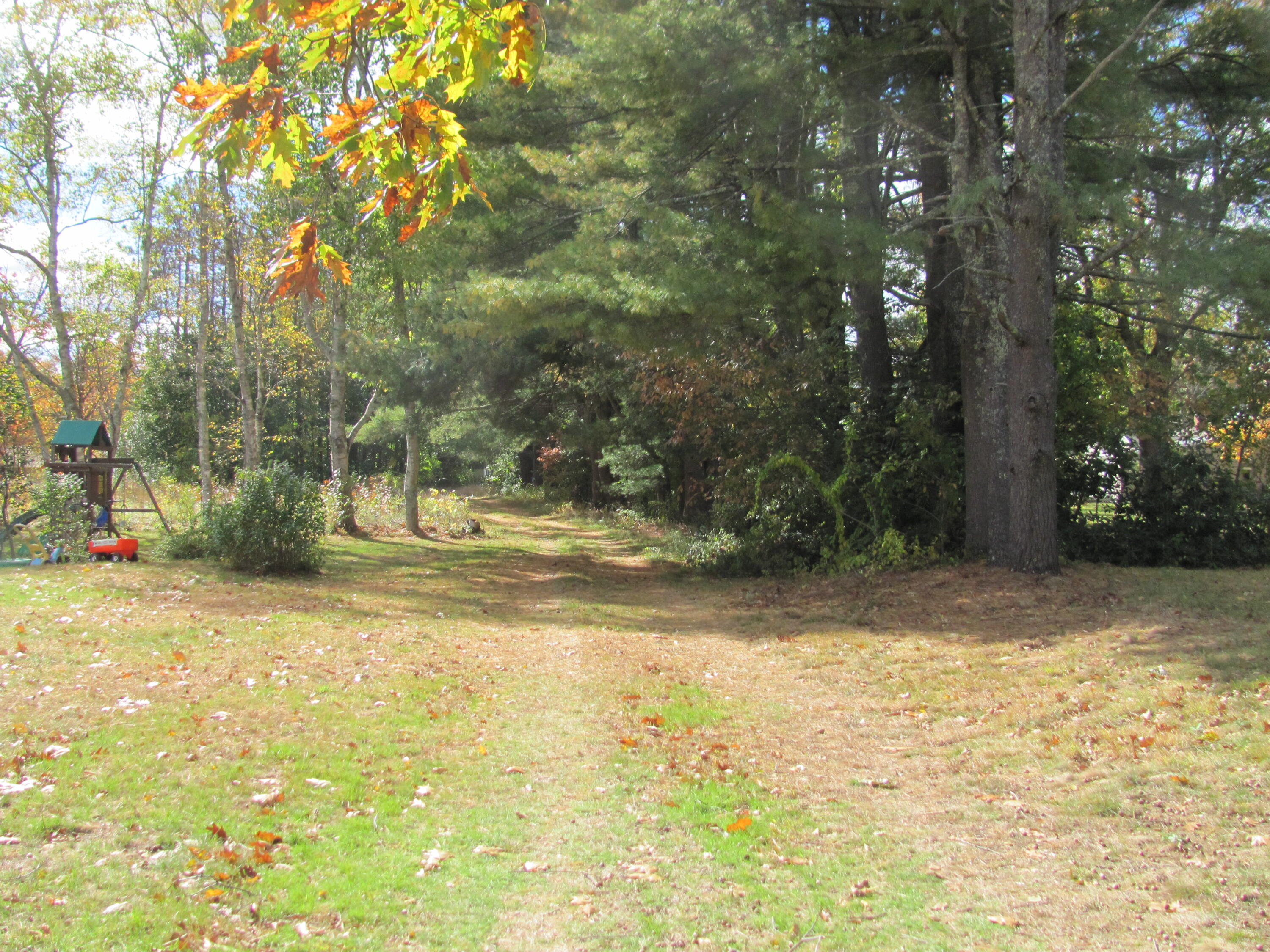 11 Colonial Drive