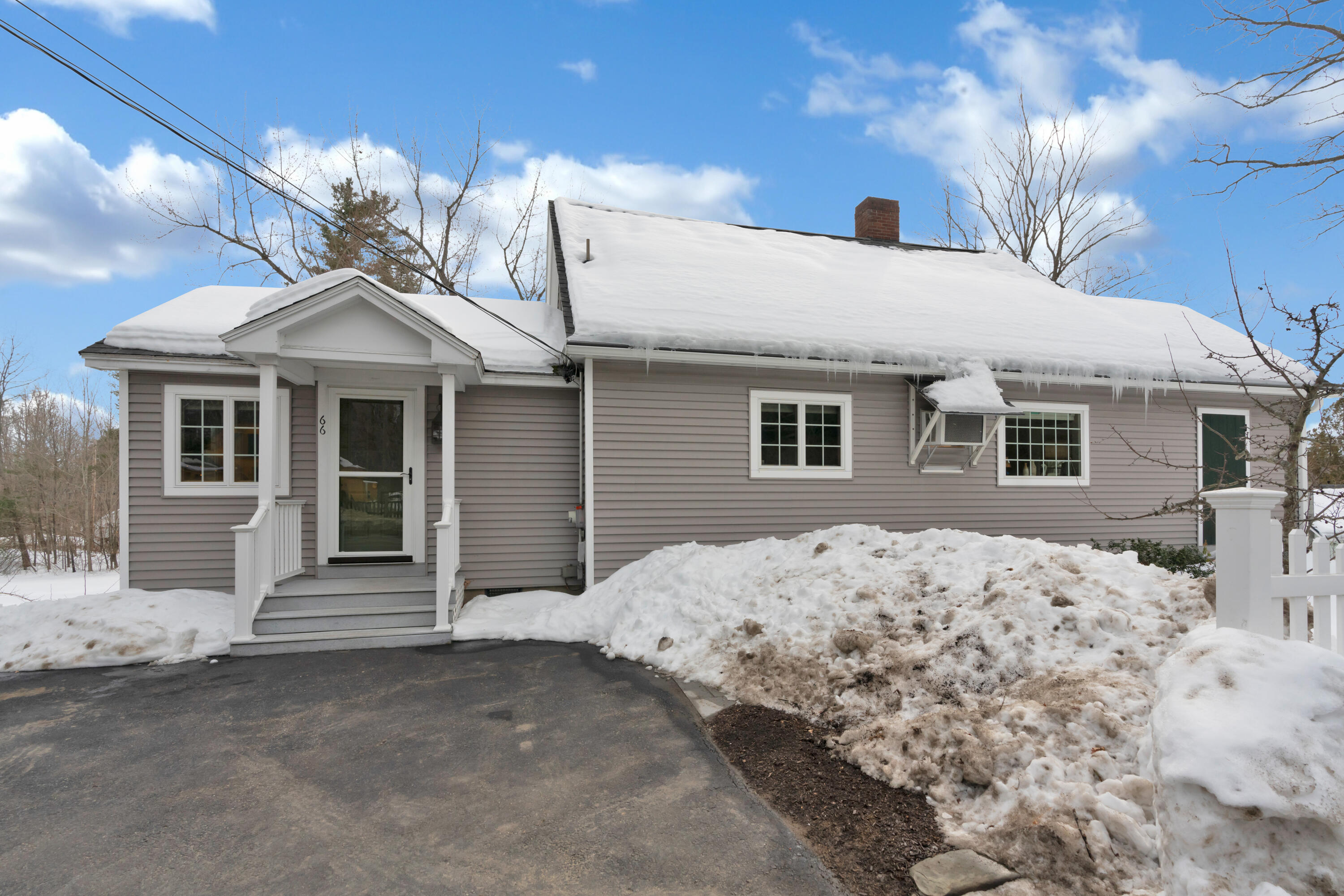 66 Oak Street