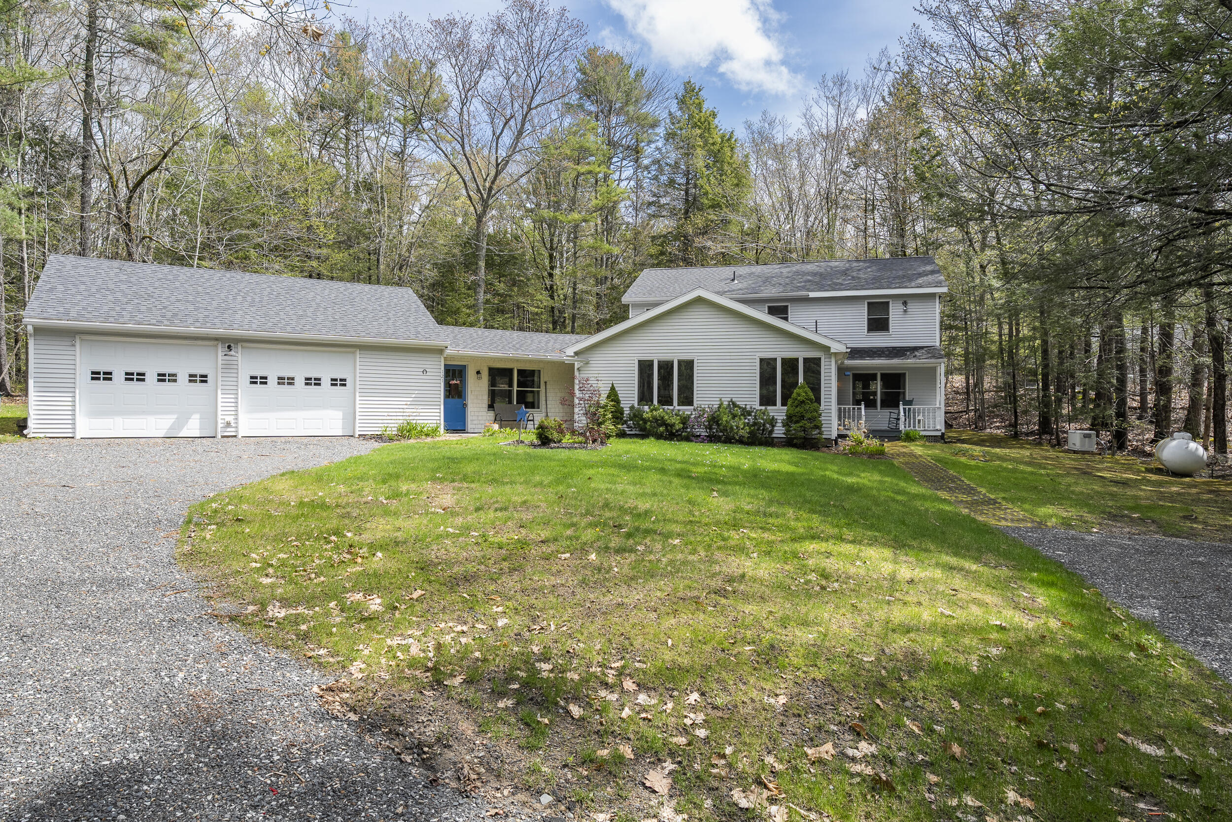 121 Log Cabin Road