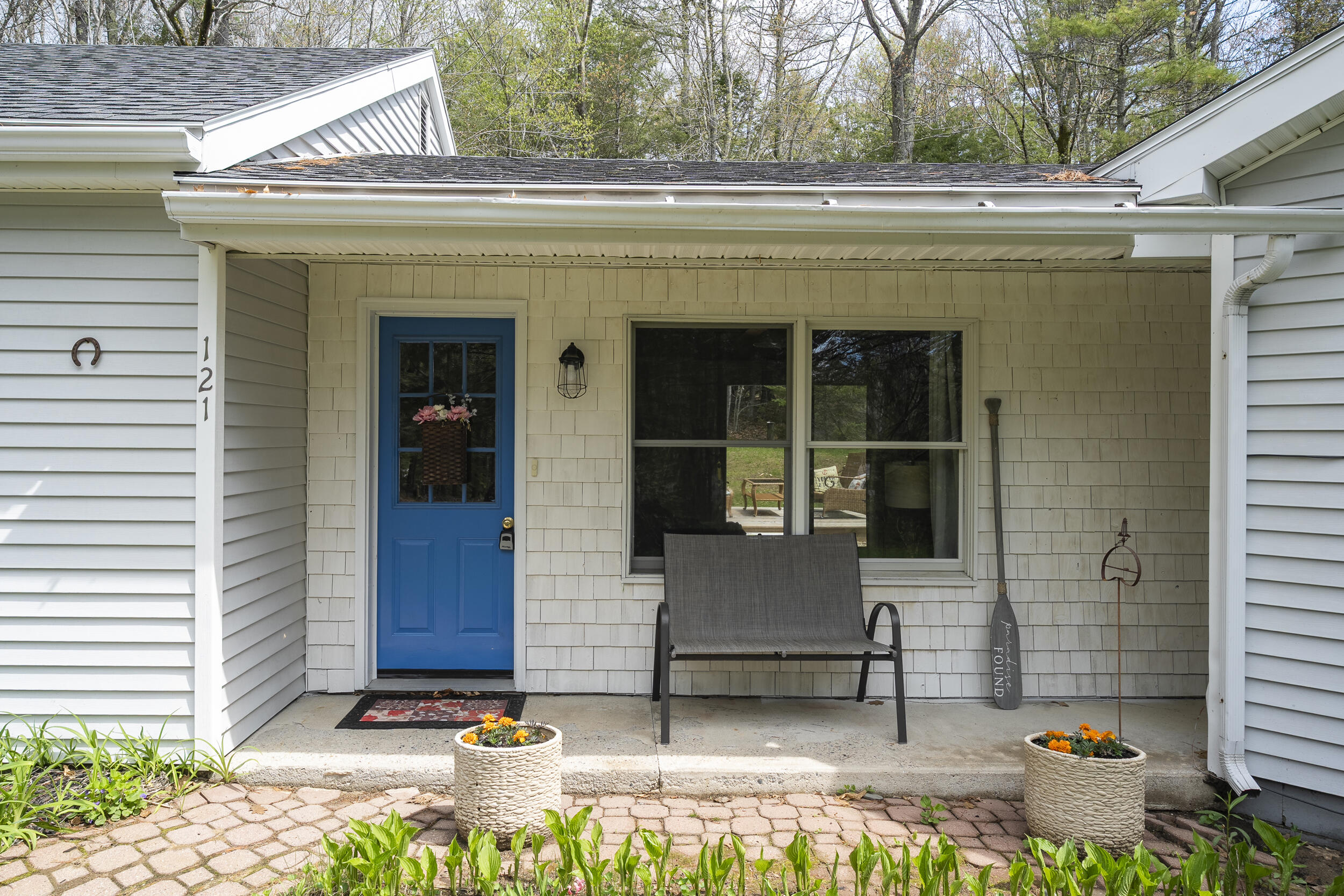 121 Log Cabin Road