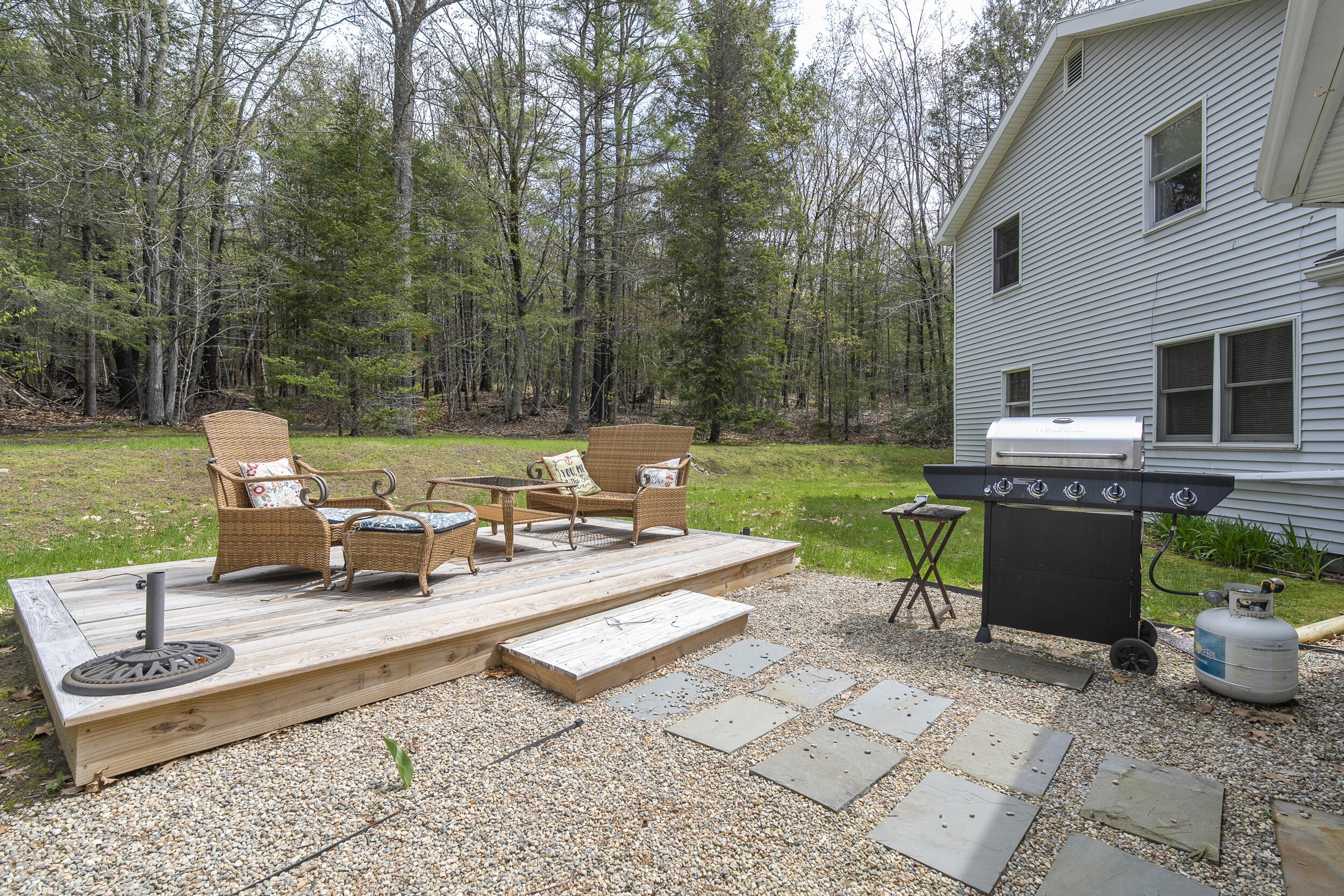 121 Log Cabin Road