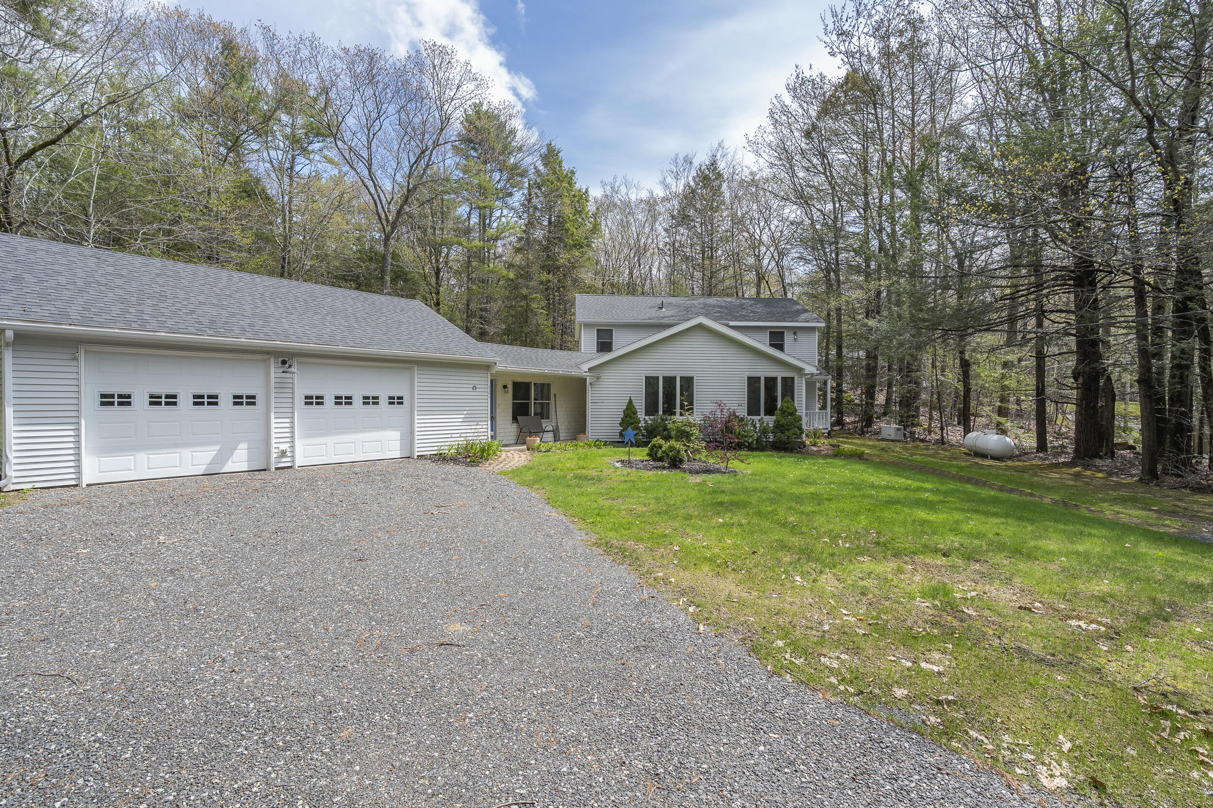 121 Log Cabin Road