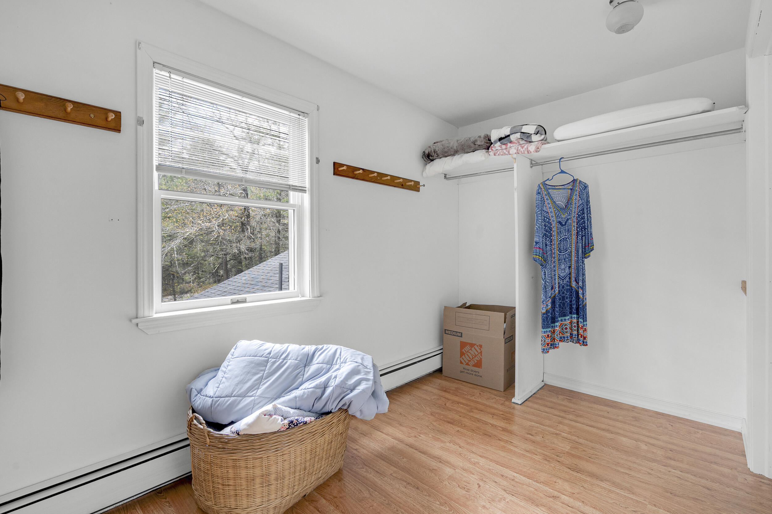 121 Log Cabin Road