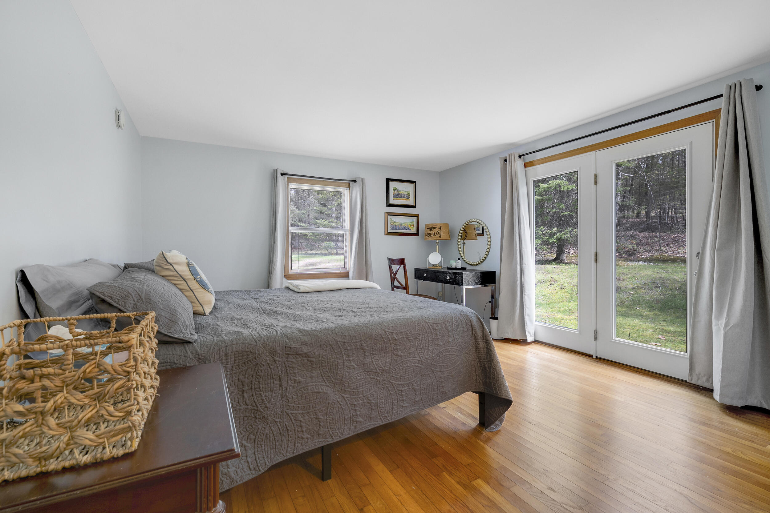 121 Log Cabin Road