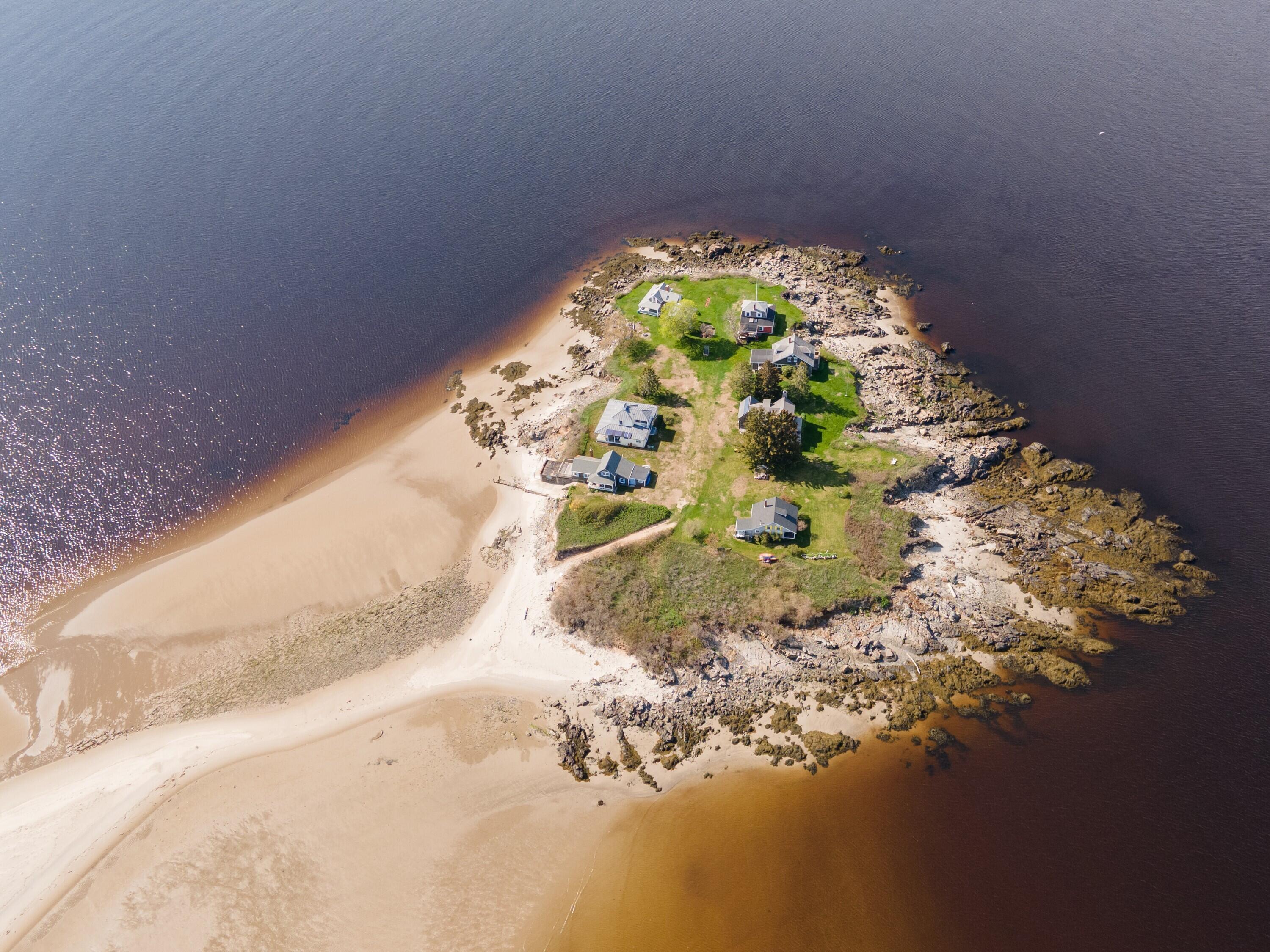 7 Basket Island