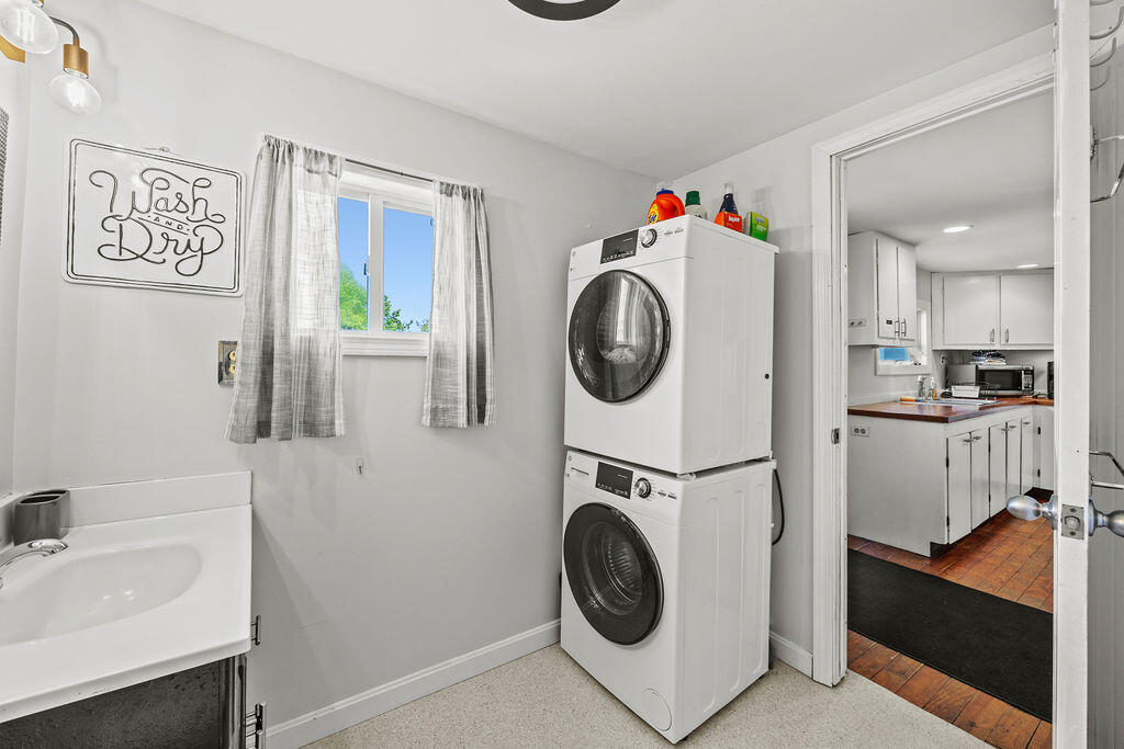 3 Surf Avenue