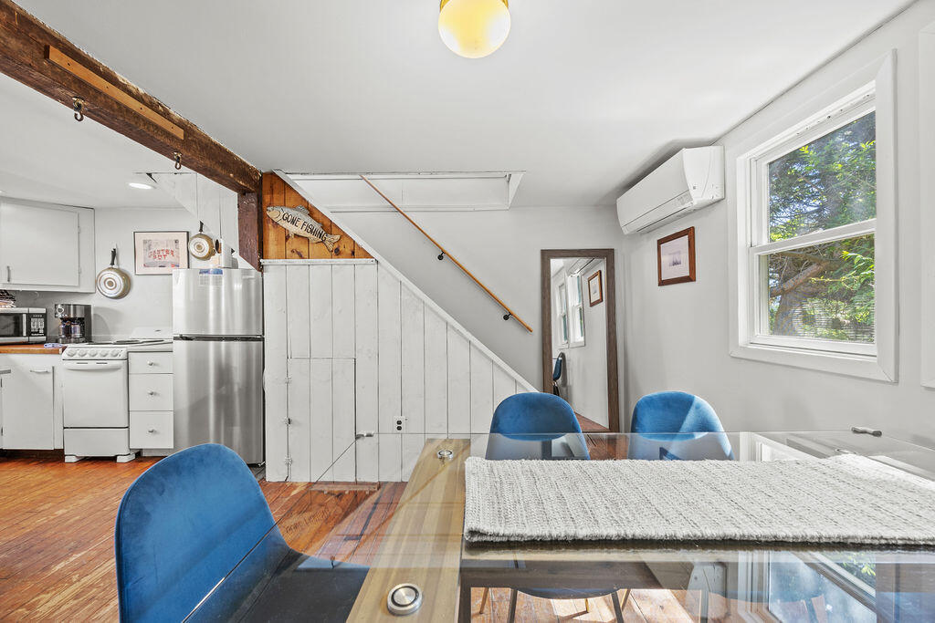 3 Surf Avenue