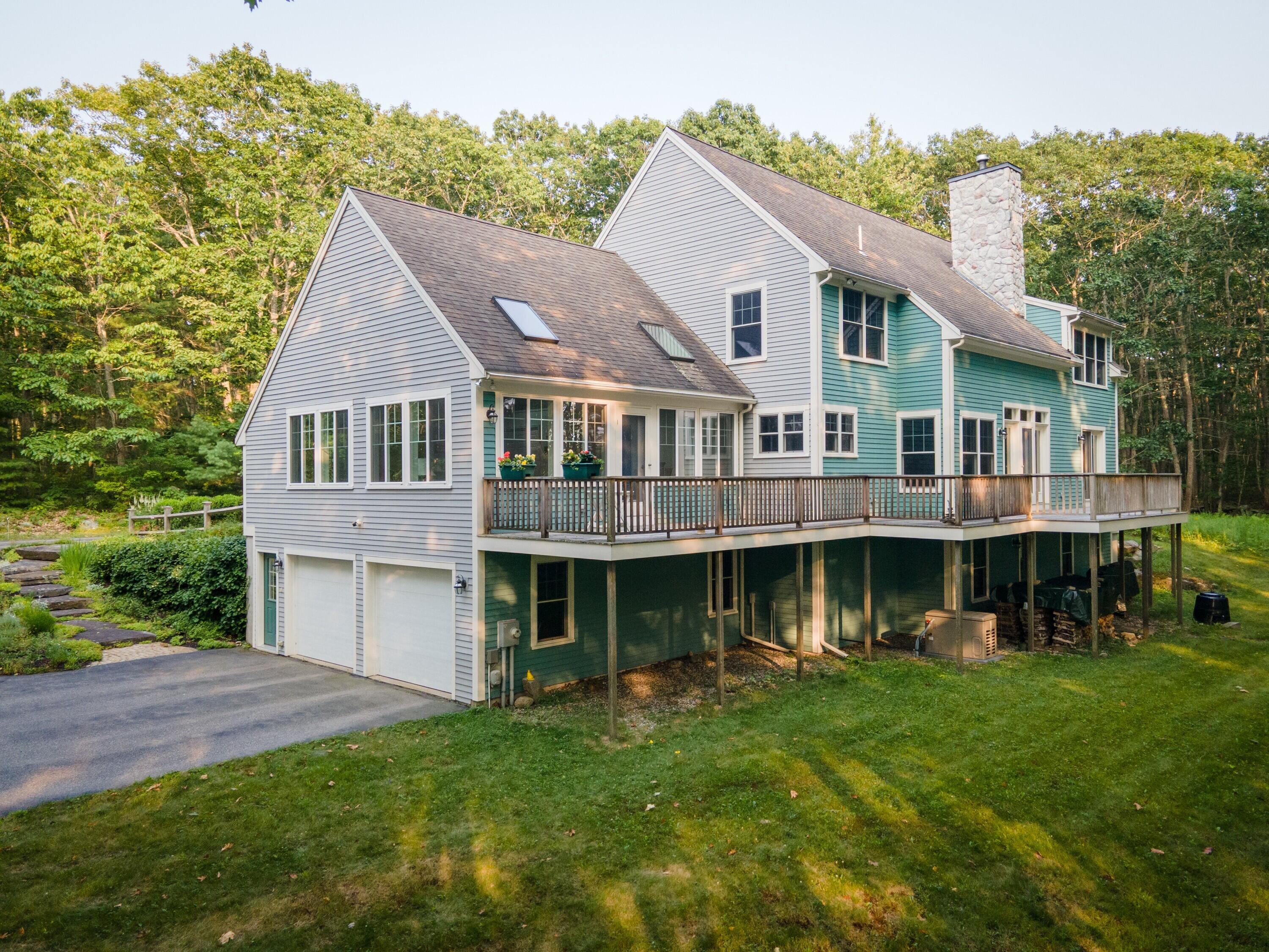 8 Shore Road