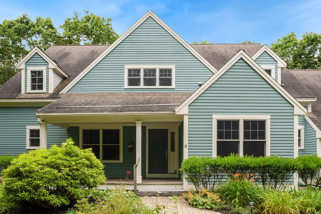 8 Shore Road