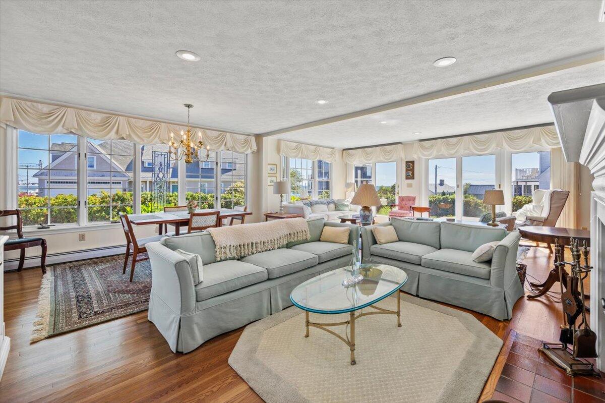 129 Fortunes Rocks Road