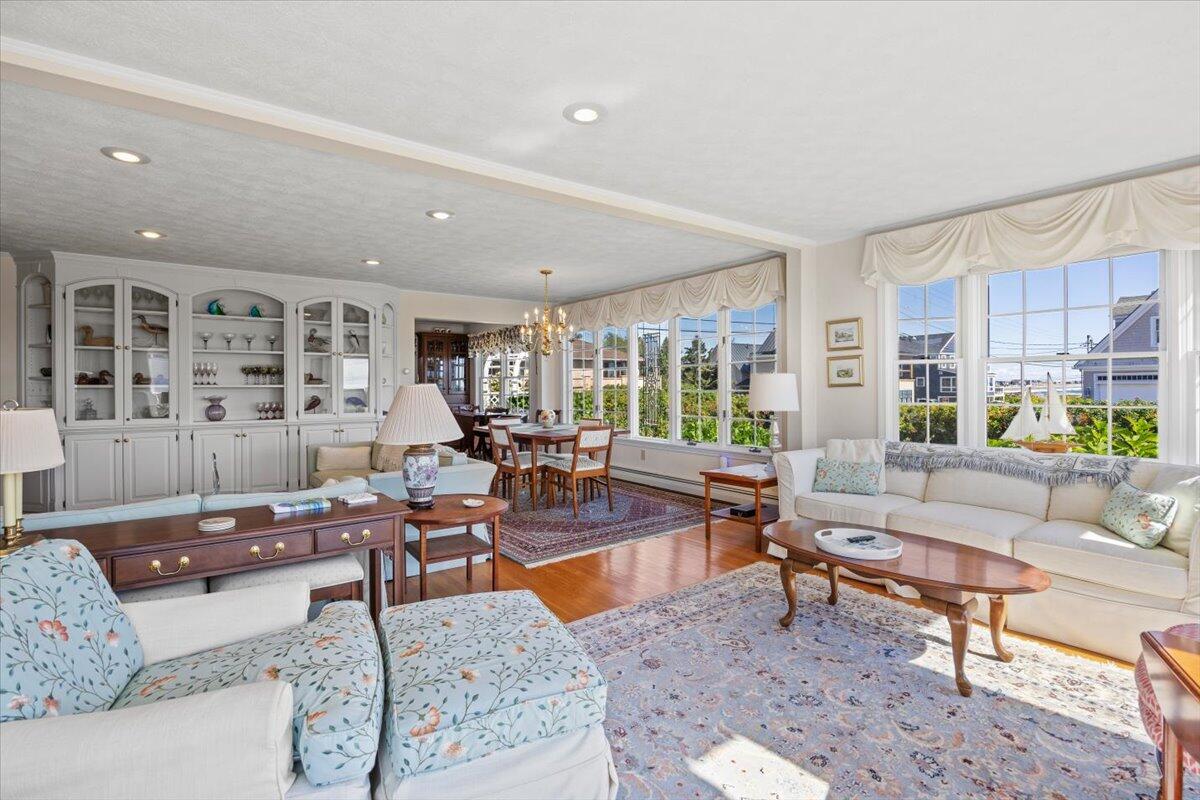 129 Fortunes Rocks Road