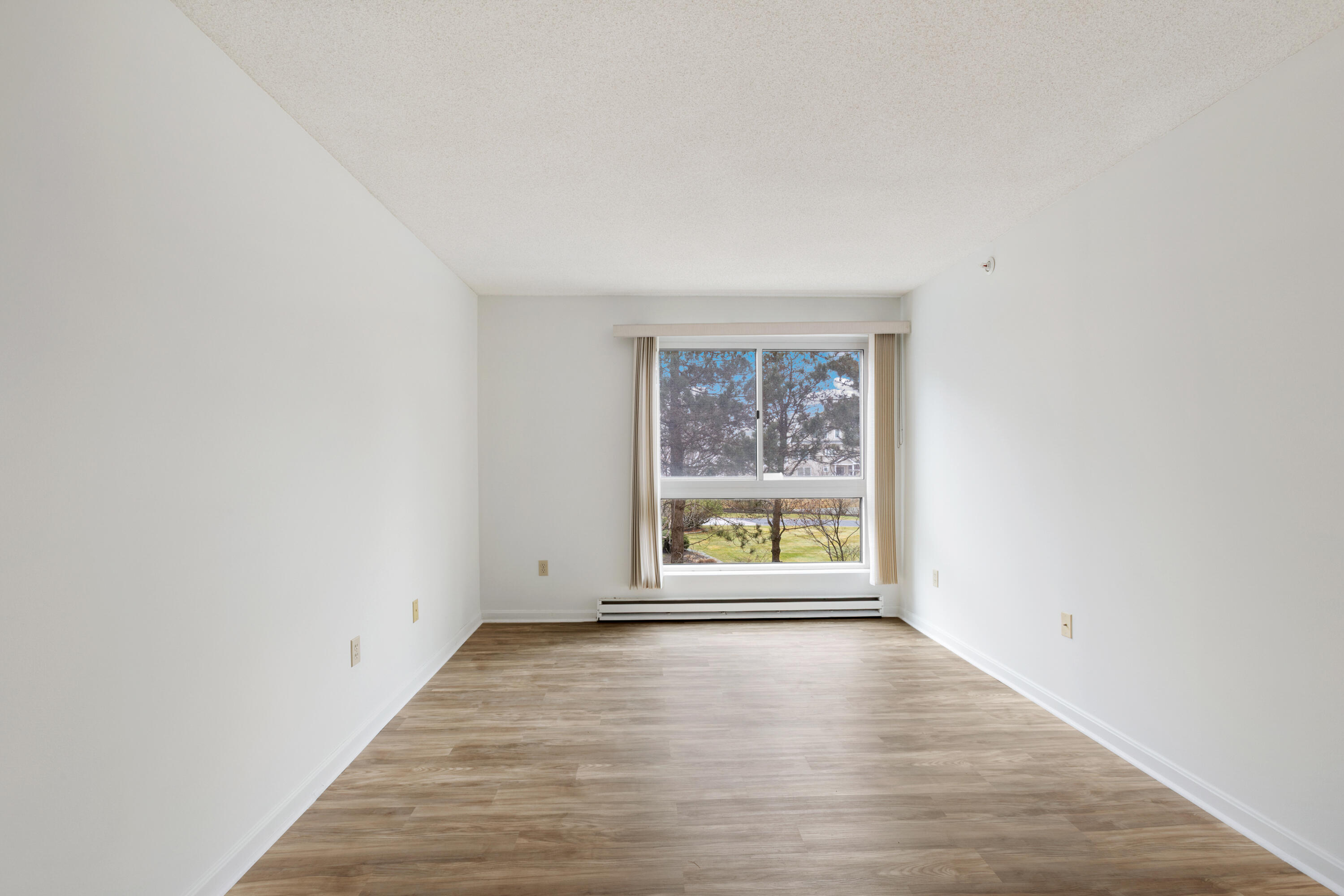 215 E Grand Avenue 210