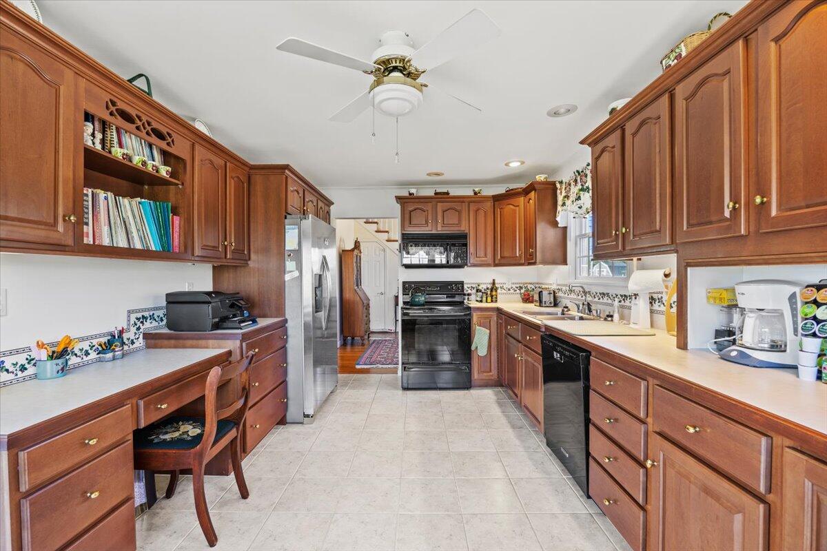 129 Fortunes Rocks Road