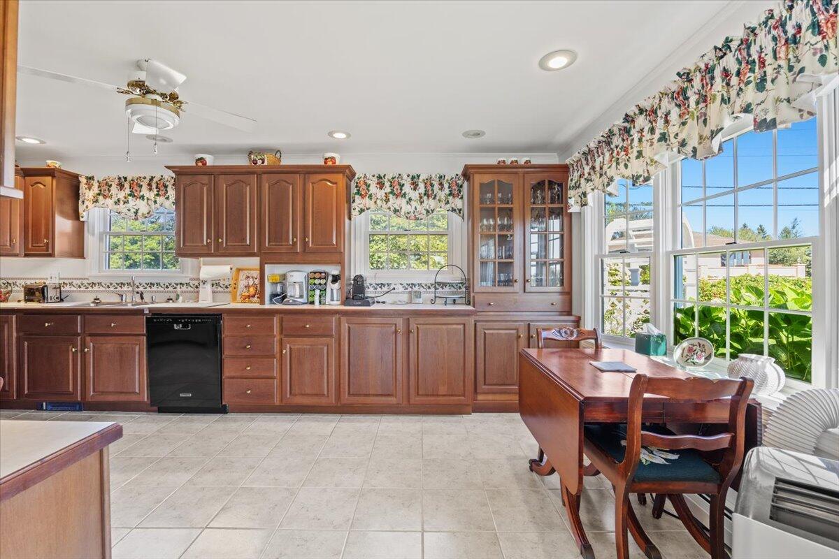 129 Fortunes Rocks Road