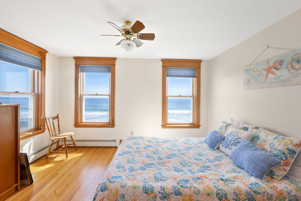 69 Fortunes Rocks Road