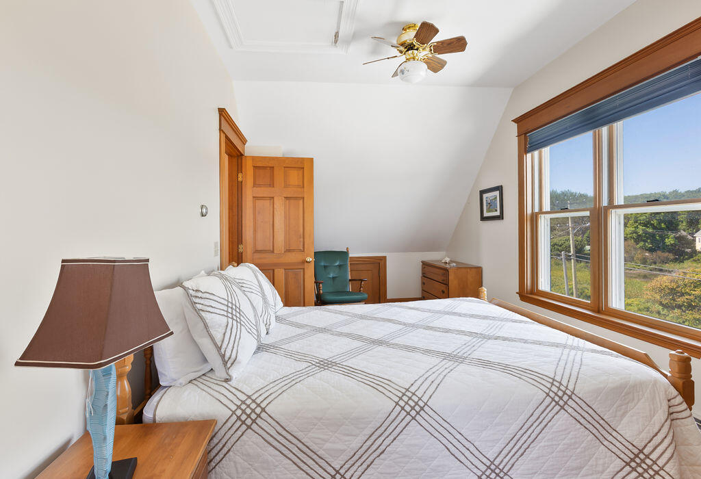 69 Fortunes Rocks Road