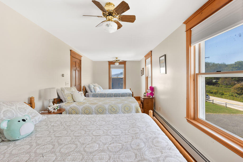 69 Fortunes Rocks Road