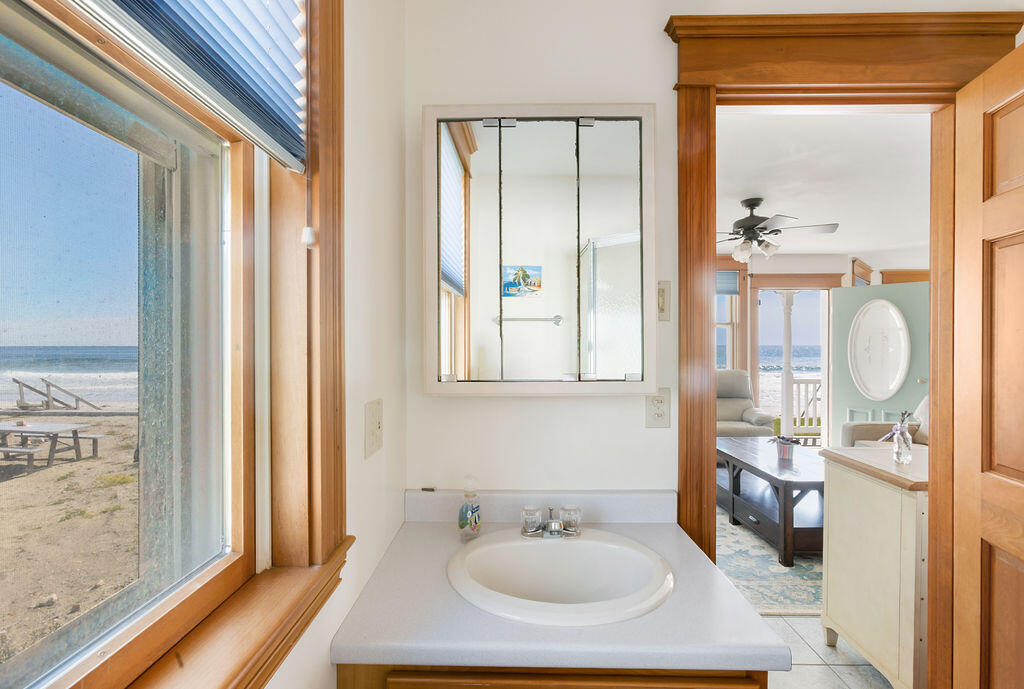 69 Fortunes Rocks Road