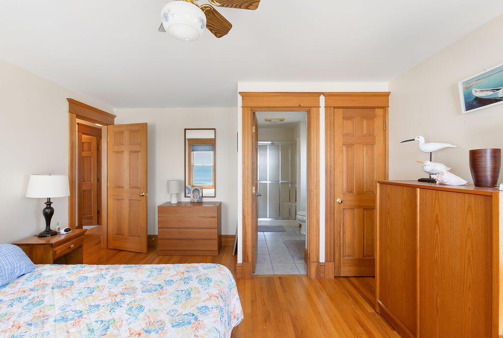 69 Fortunes Rocks Road