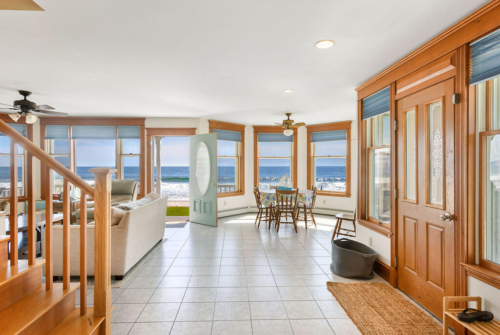 69 Fortunes Rocks Road