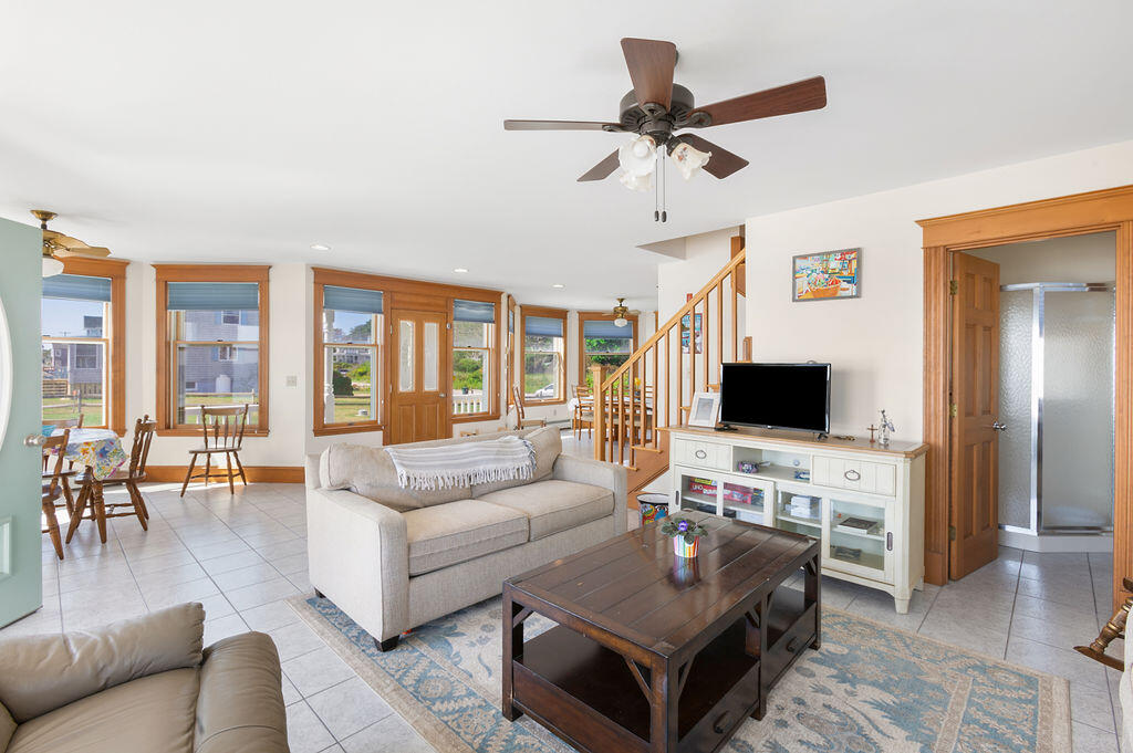 69 Fortunes Rocks Road