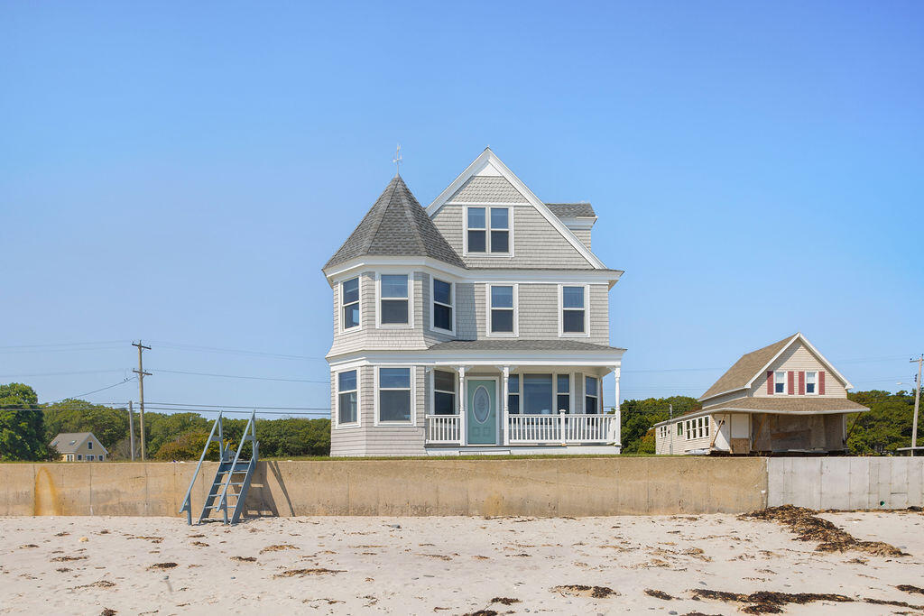 69 Fortunes Rocks Road