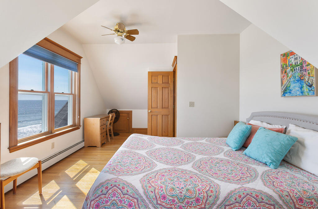 69 Fortunes Rocks Road