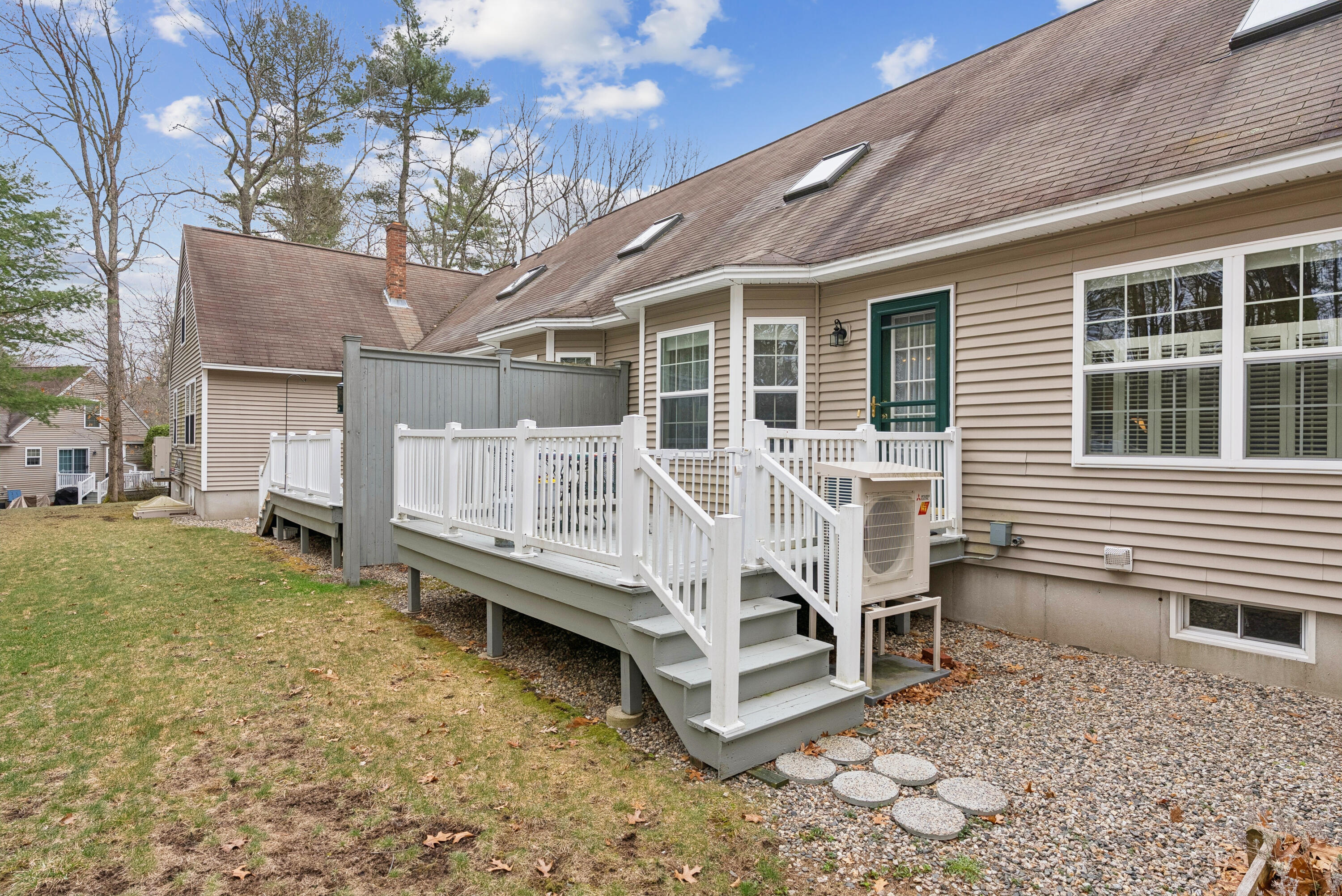 16 Dunnhill Drive 26