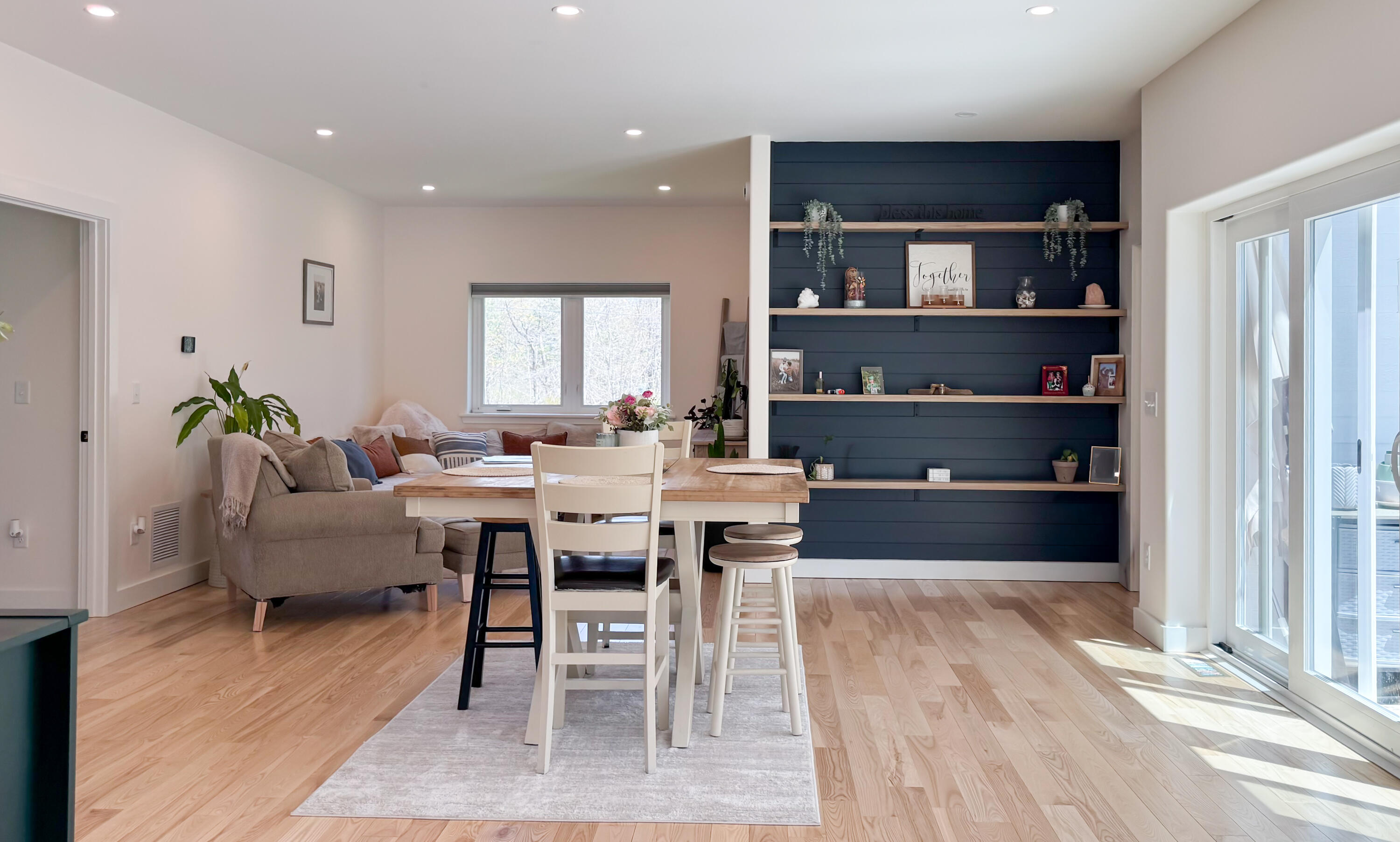 16 Leeward Meadows