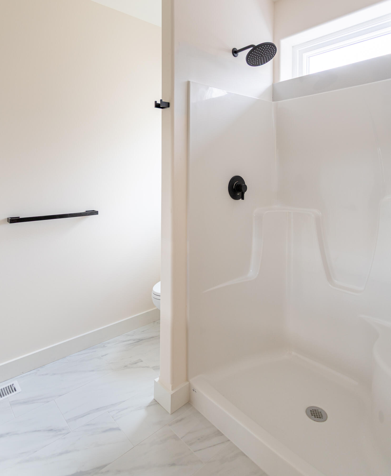 16 Leeward Meadows