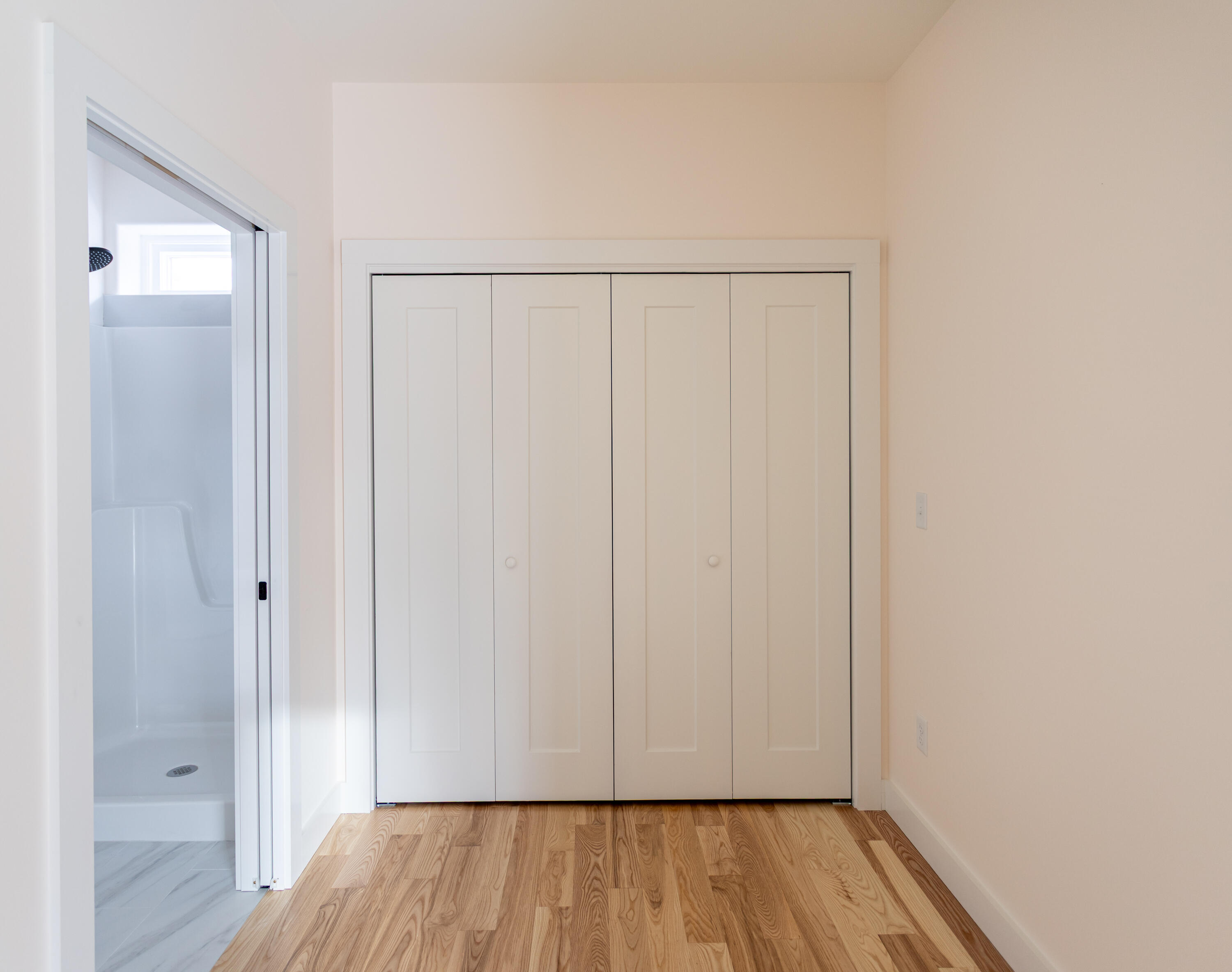 16 Leeward Meadows