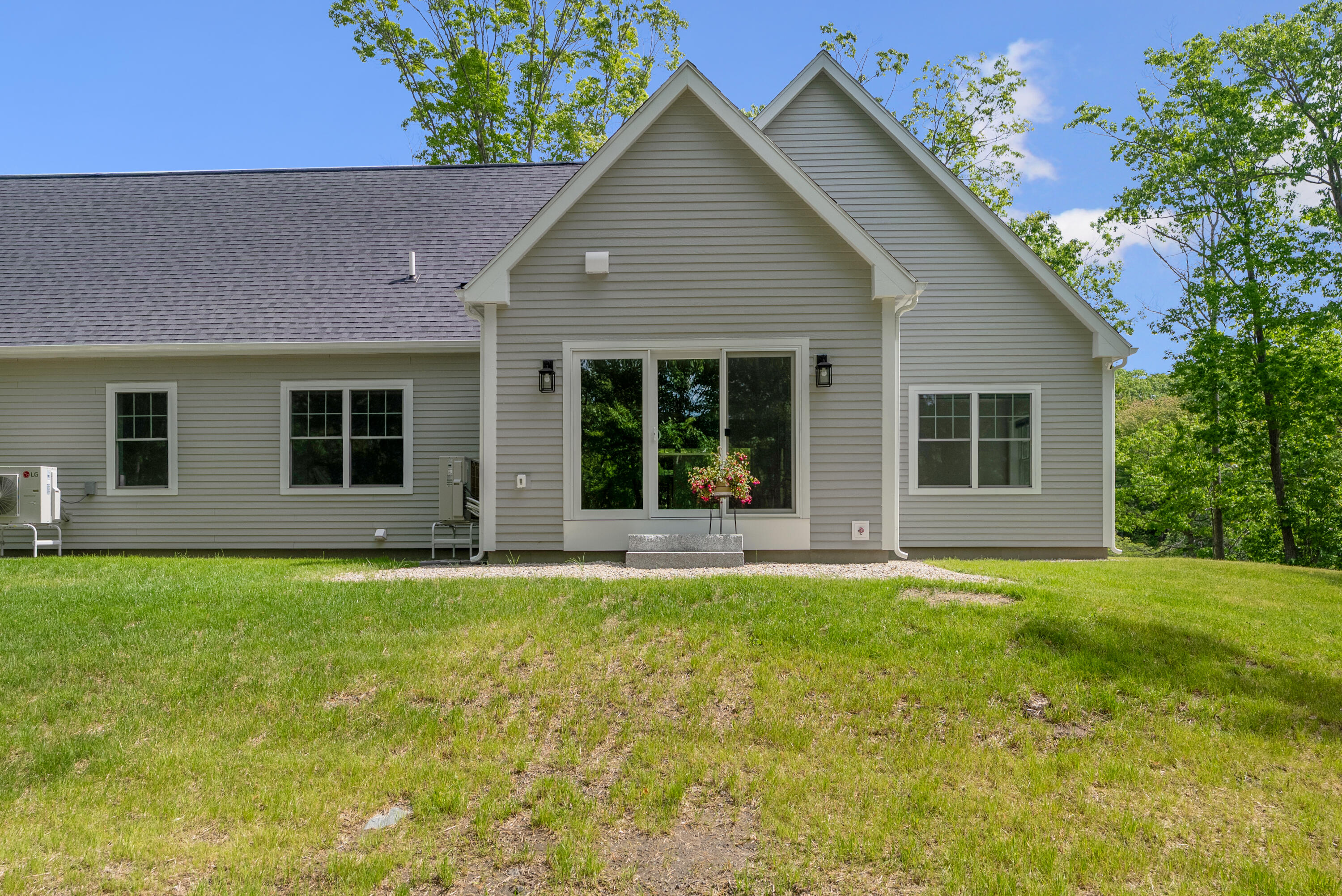 74 New Biddeford Road