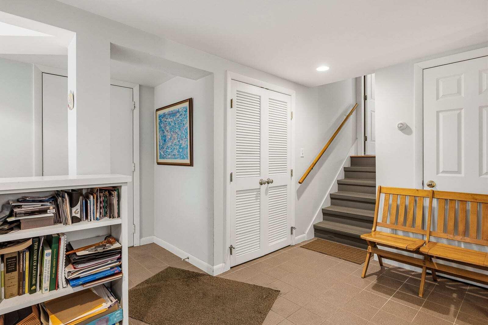 6 Proctor Avenue N